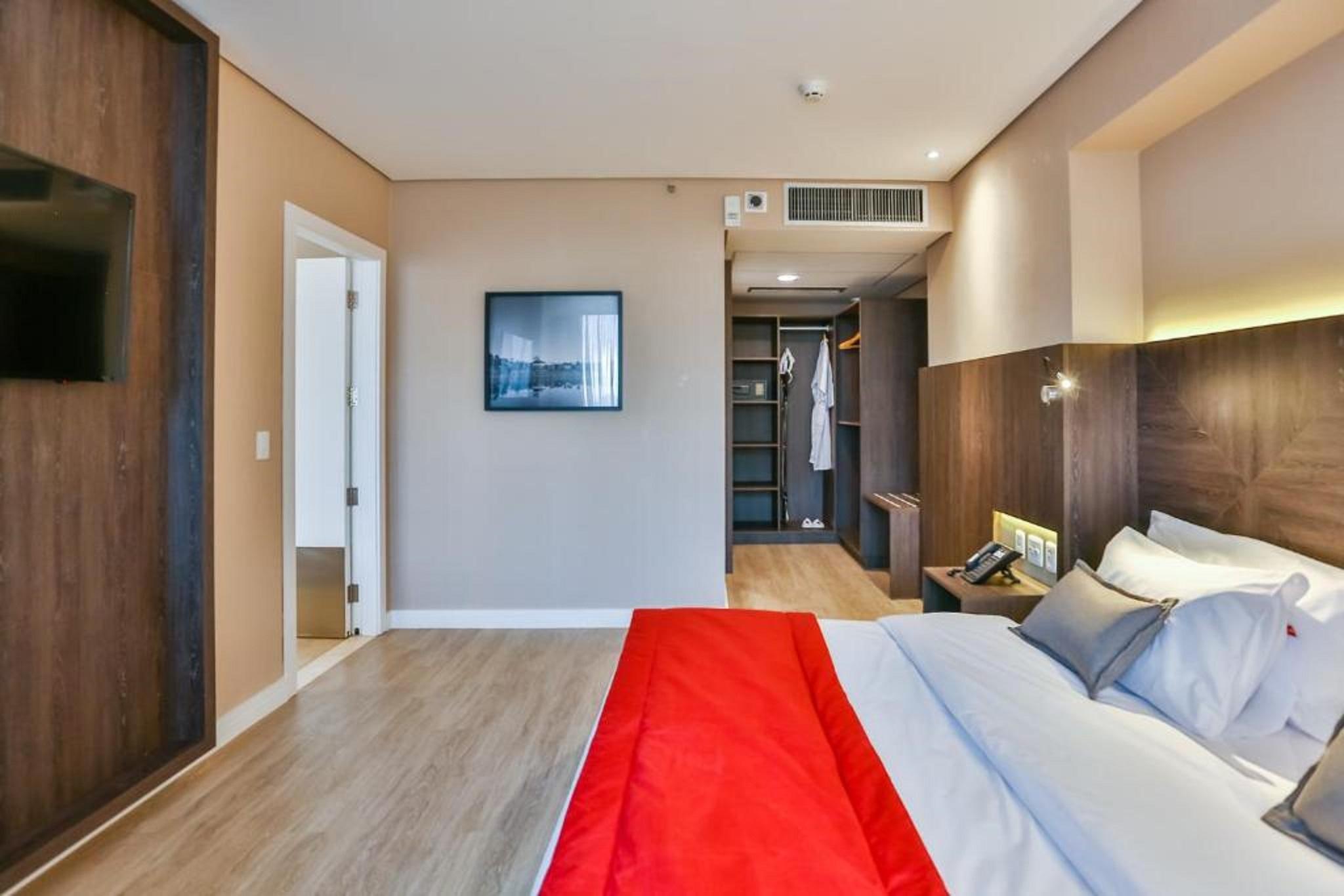 Transamerica Collection Goiania Luaran gambar A room at the hotel